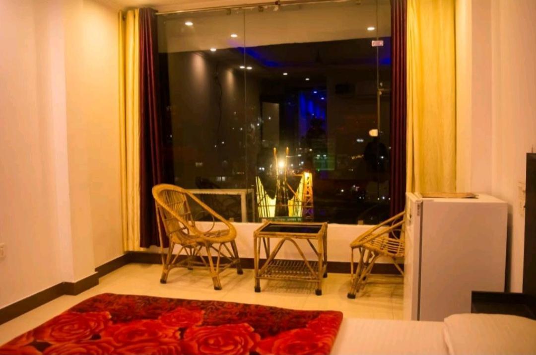 Flying Penguin Hostel Rishīkesh Εξωτερικό φωτογραφία